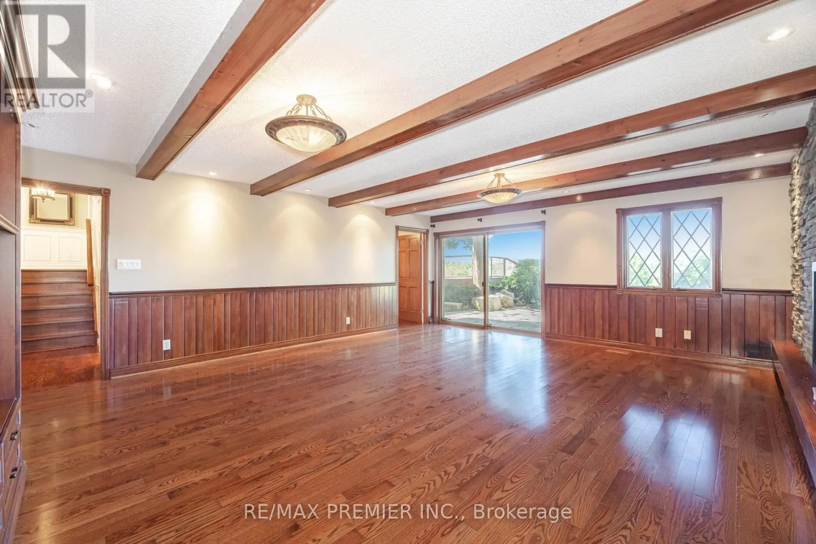 18 INGLEVIEW DRIVE