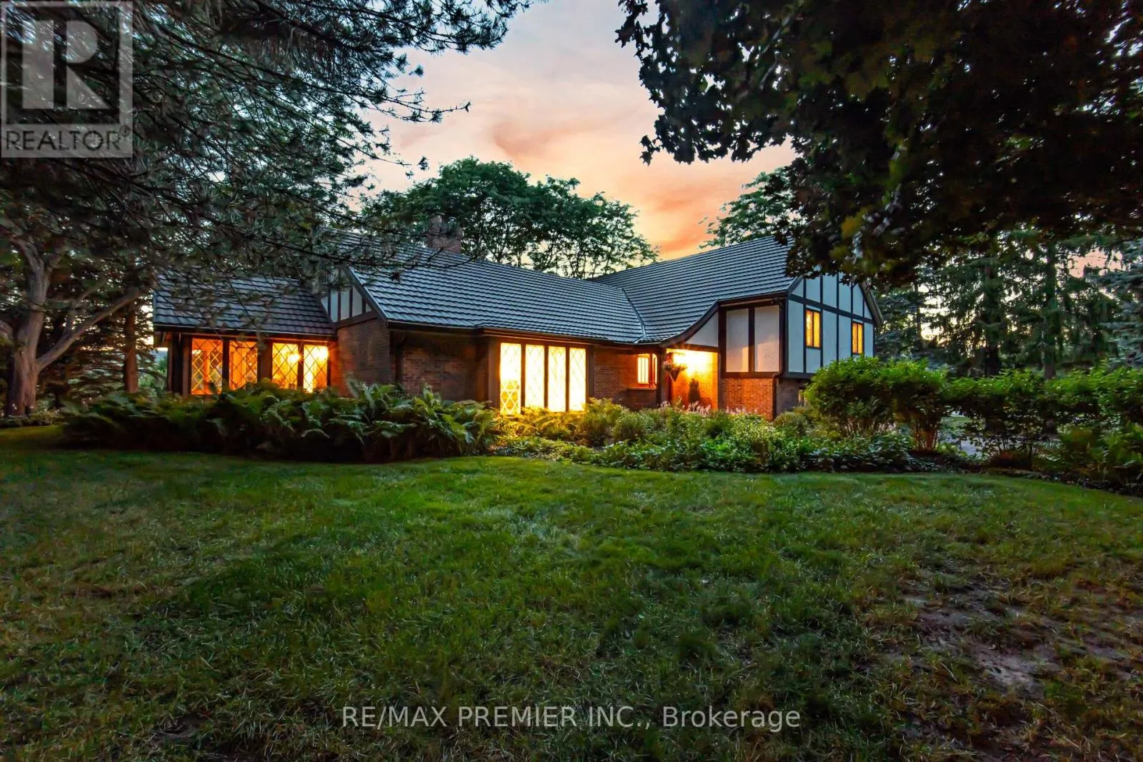 18 INGLEVIEW DRIVE