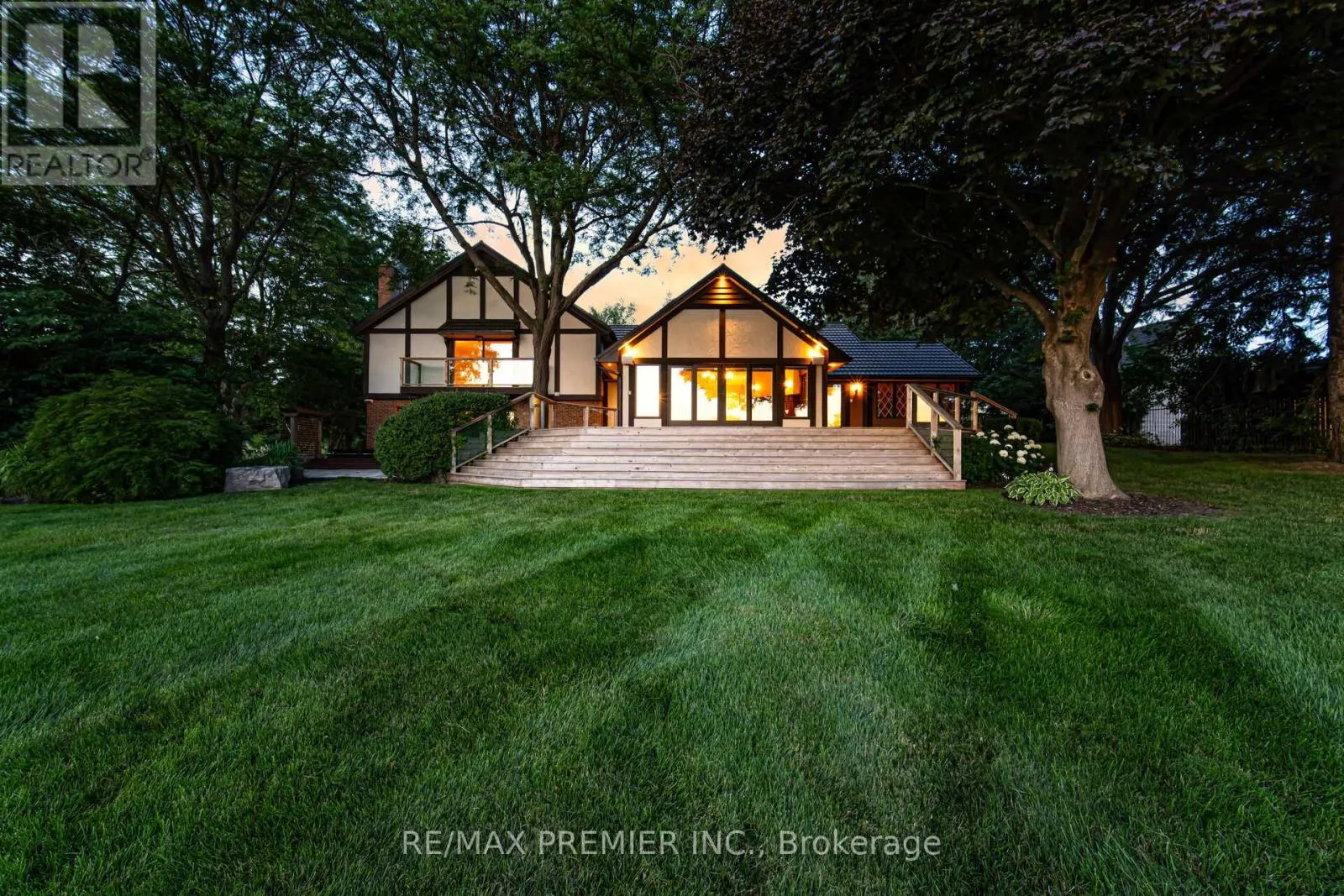 18 INGLEVIEW DRIVE