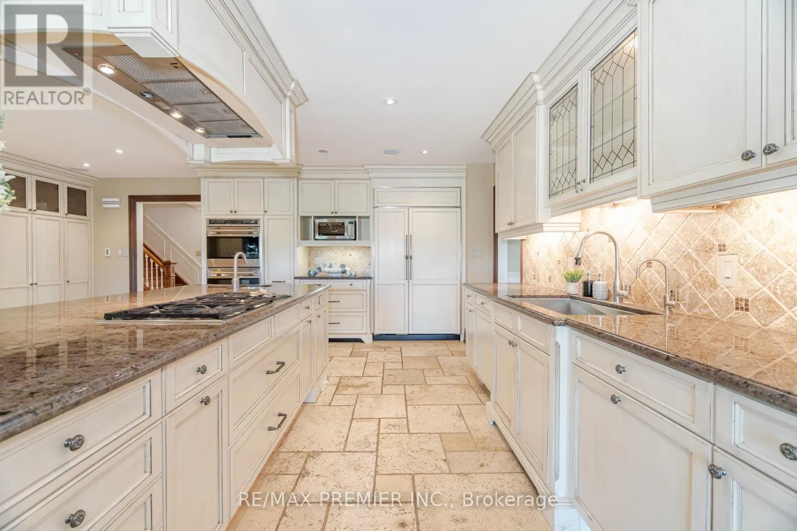 18 INGLEVIEW DRIVE