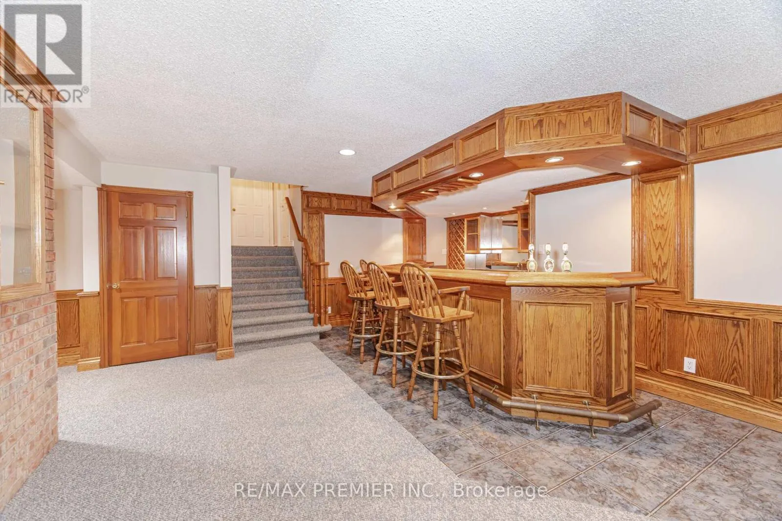 18 INGLEVIEW DRIVE