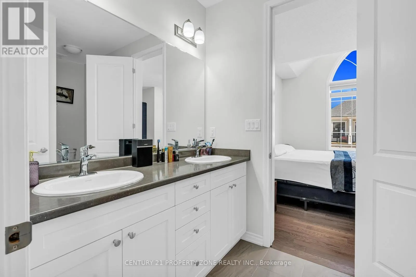 18 CLOUDBERRY STREET