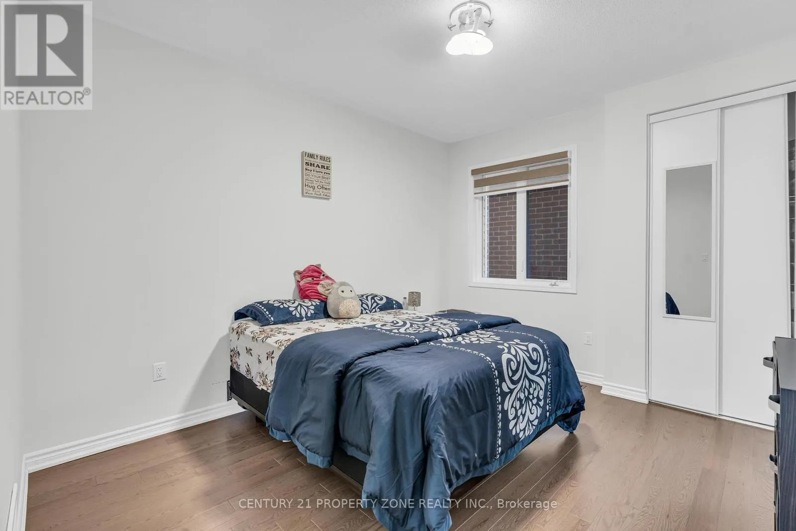 18 CLOUDBERRY STREET