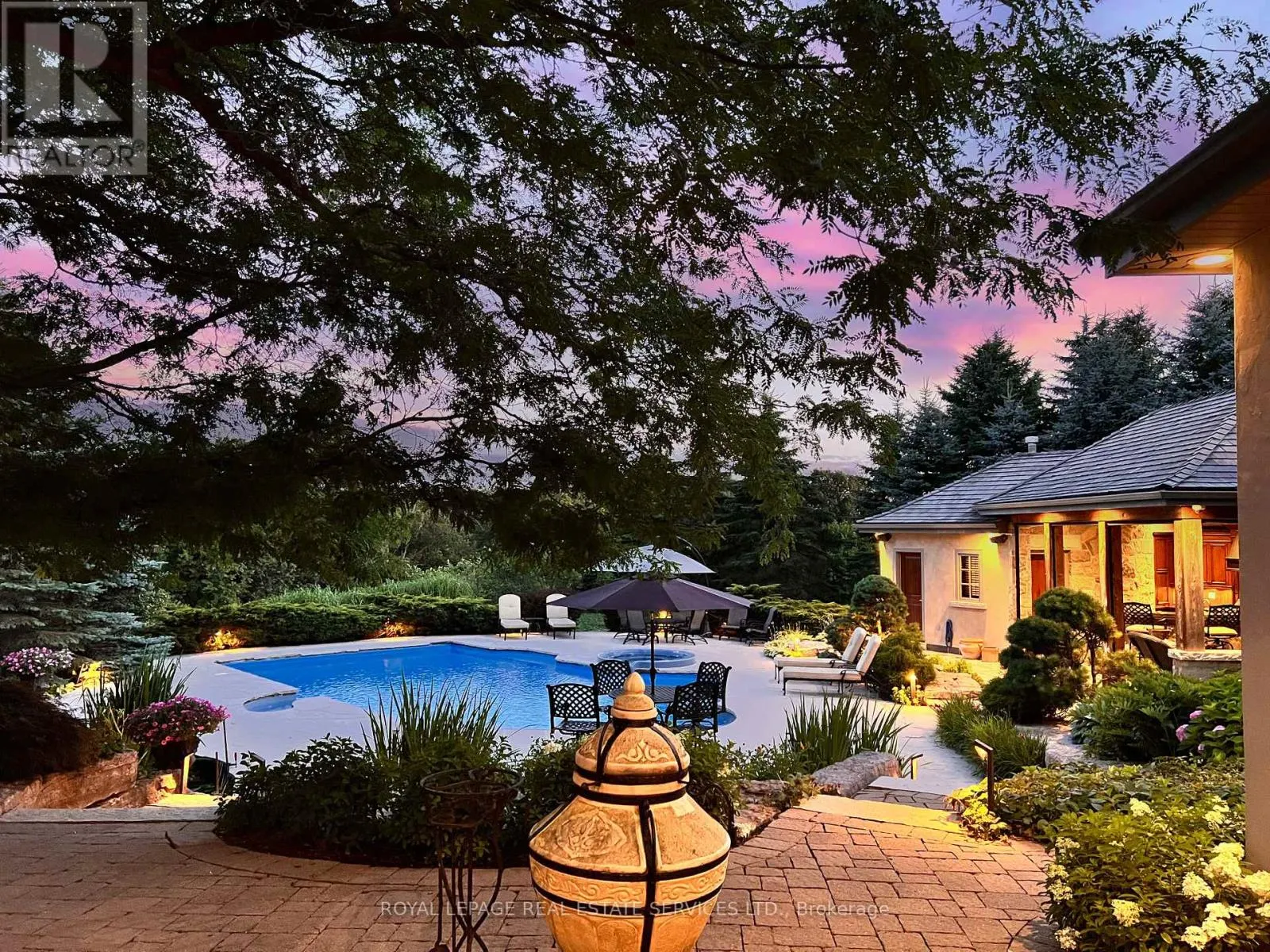 10090 PINEVIEW TRAIL