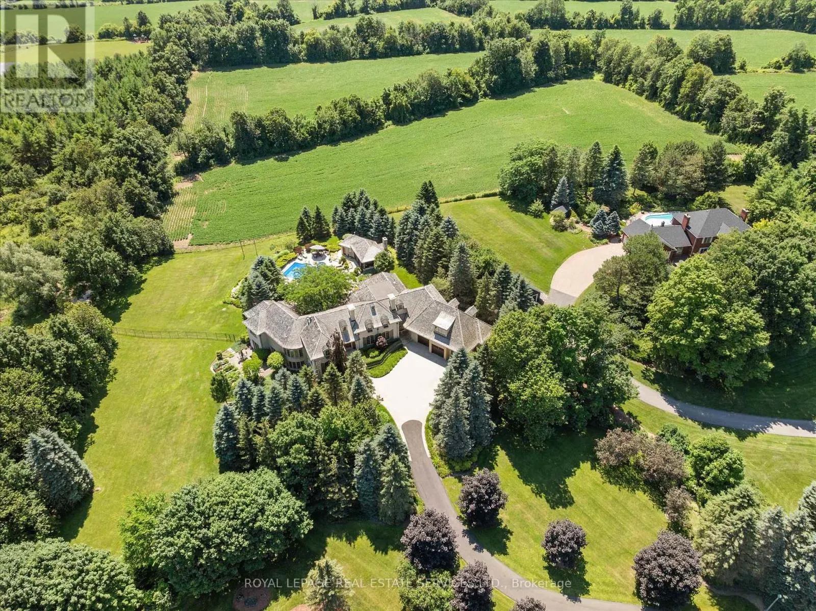 10090 PINEVIEW TRAIL