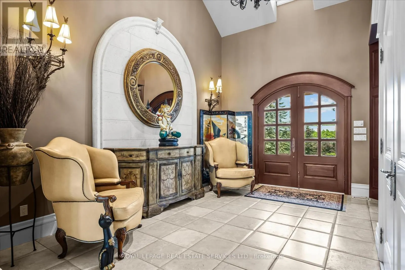 10090 PINEVIEW TRAIL