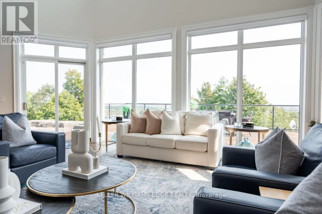5500 STEELES AVENUE W