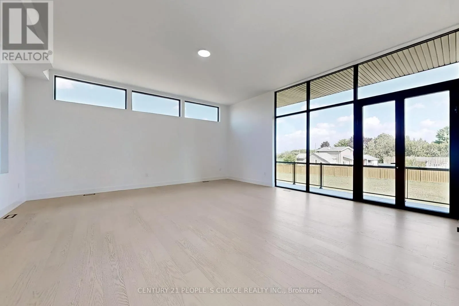 14 SUGARBUSH COURT