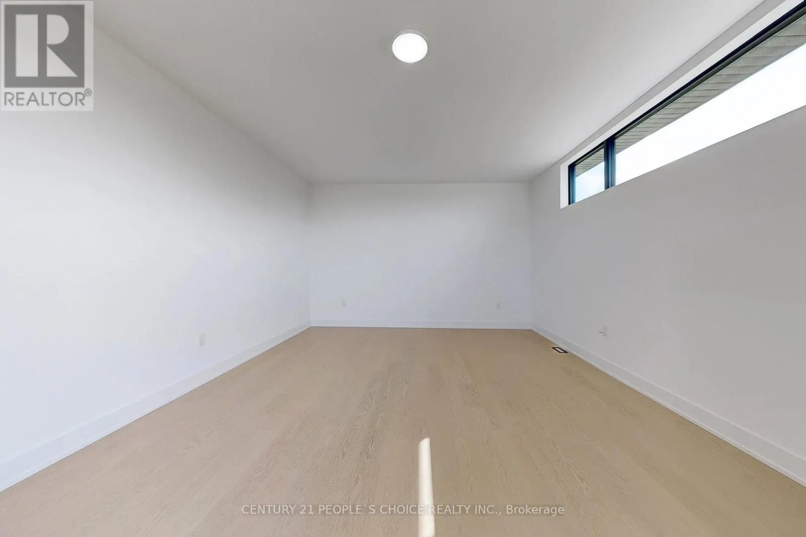 14 SUGARBUSH COURT
