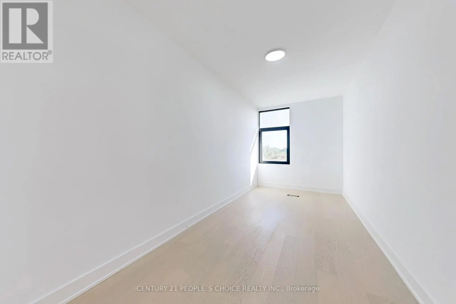 14 SUGARBUSH COURT