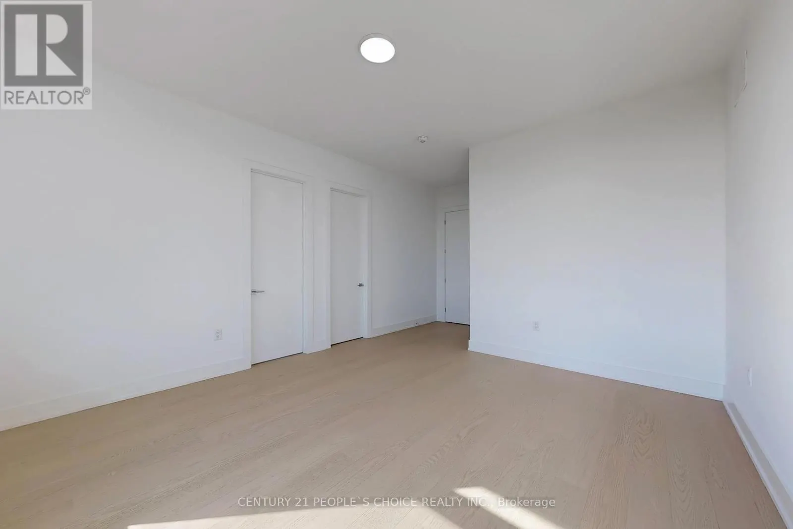 14 SUGARBUSH COURT