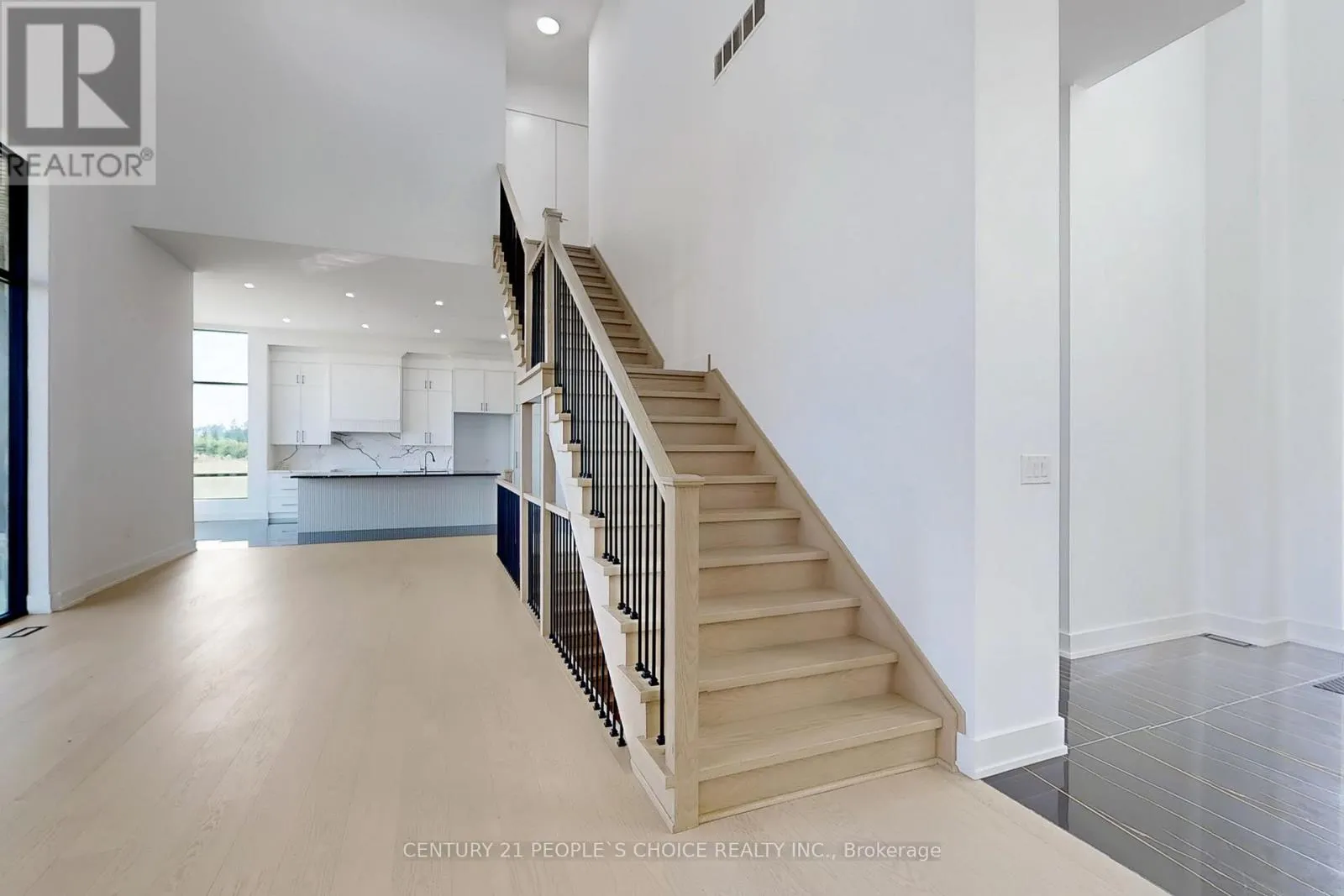 14 SUGARBUSH COURT