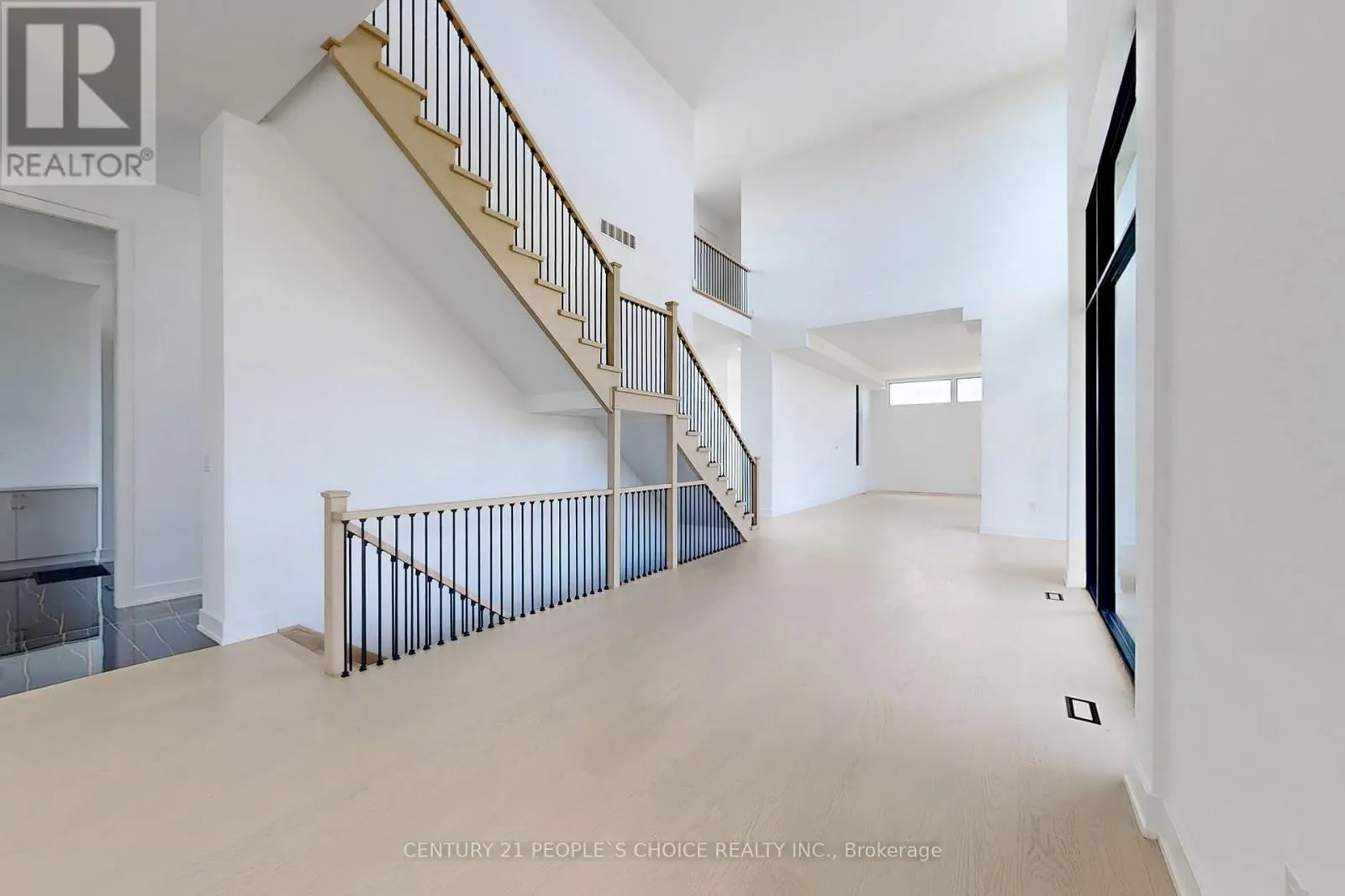 14 SUGARBUSH COURT