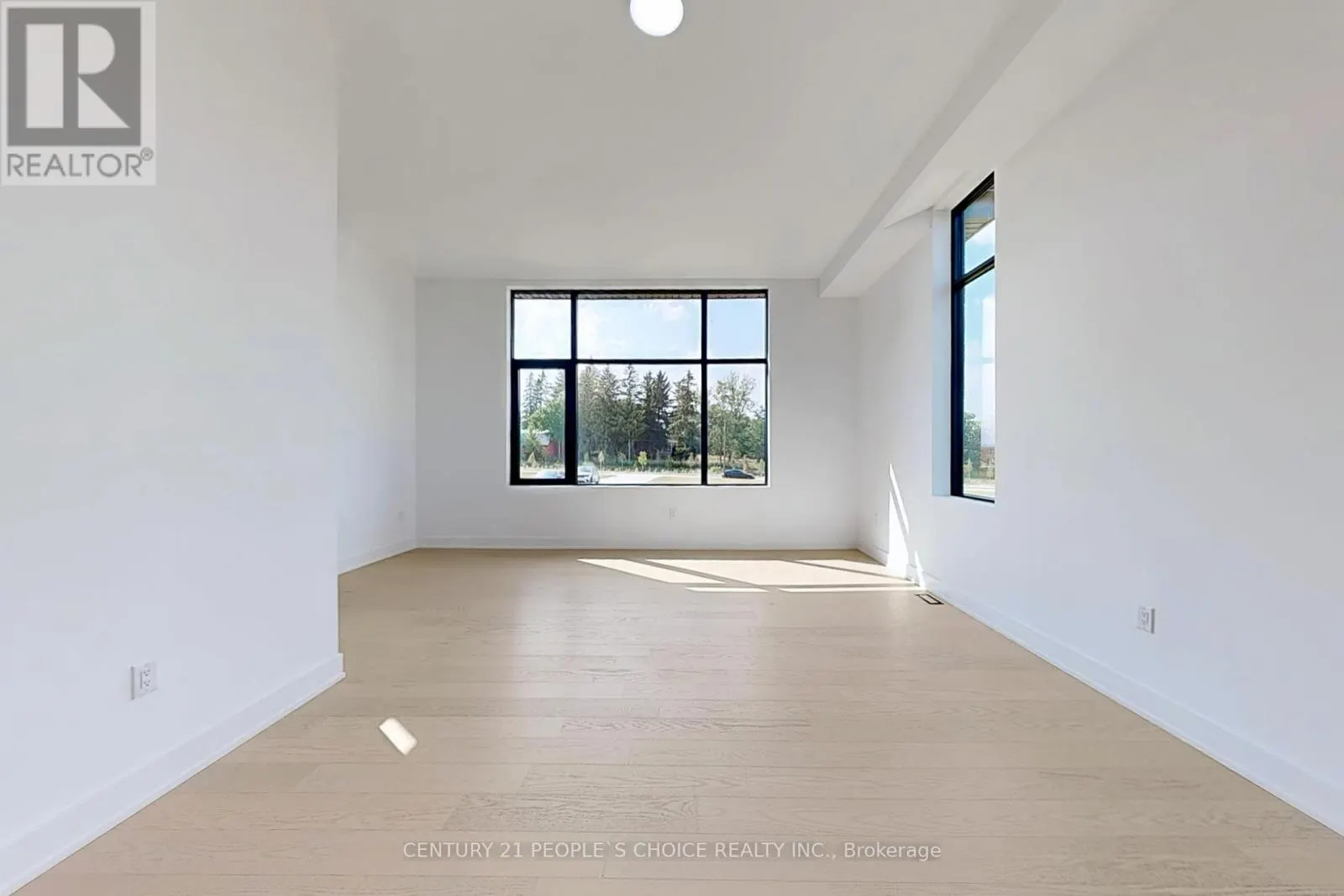 14 SUGARBUSH COURT
