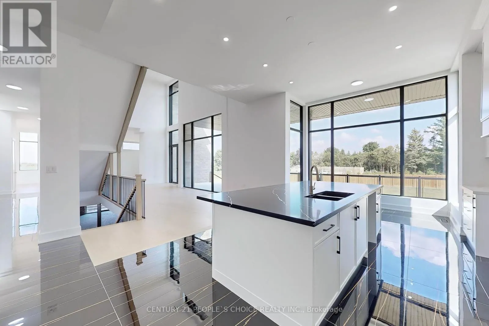 14 SUGARBUSH COURT
