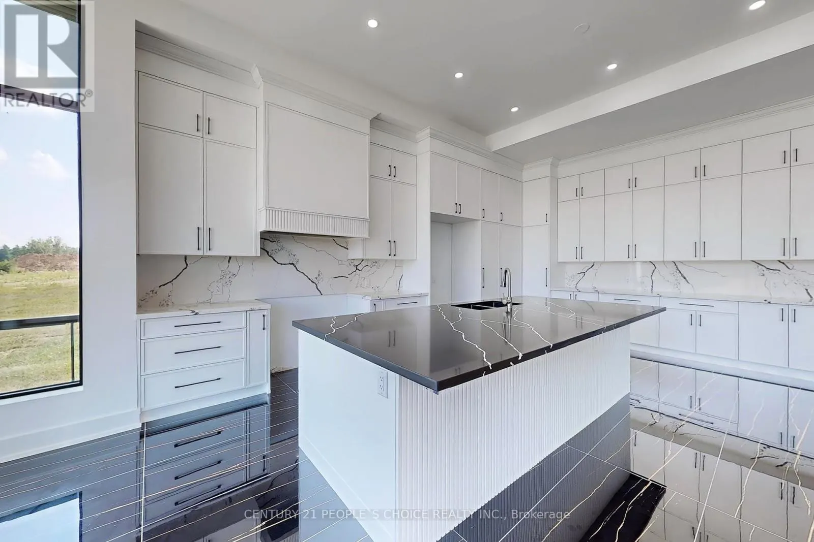 14 SUGARBUSH COURT
