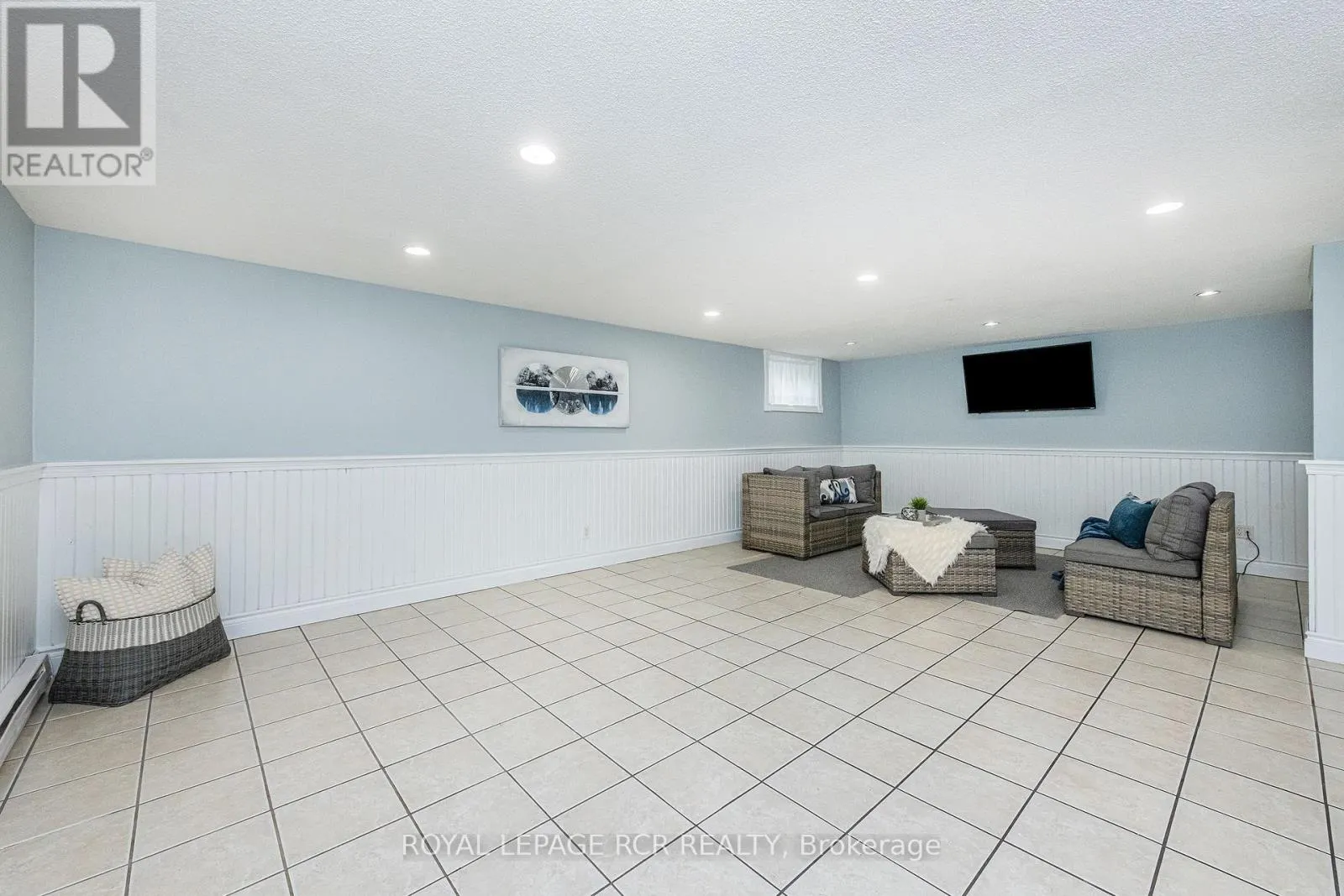 39 - 31 PARKVIEW DRIVE