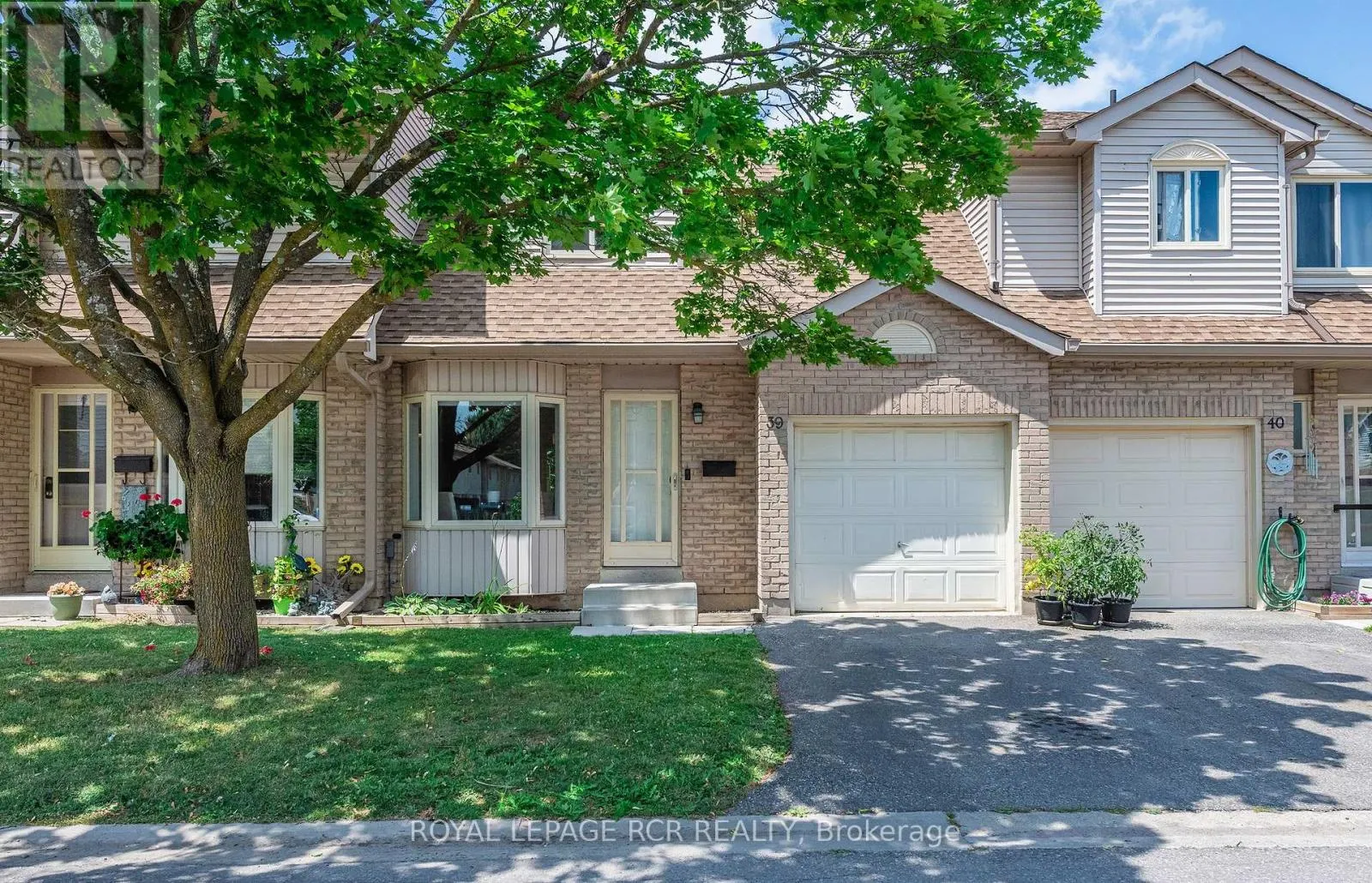 39 - 31 PARKVIEW DRIVE