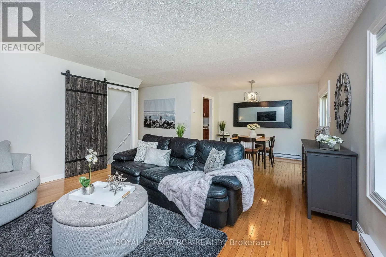 39 - 31 PARKVIEW DRIVE