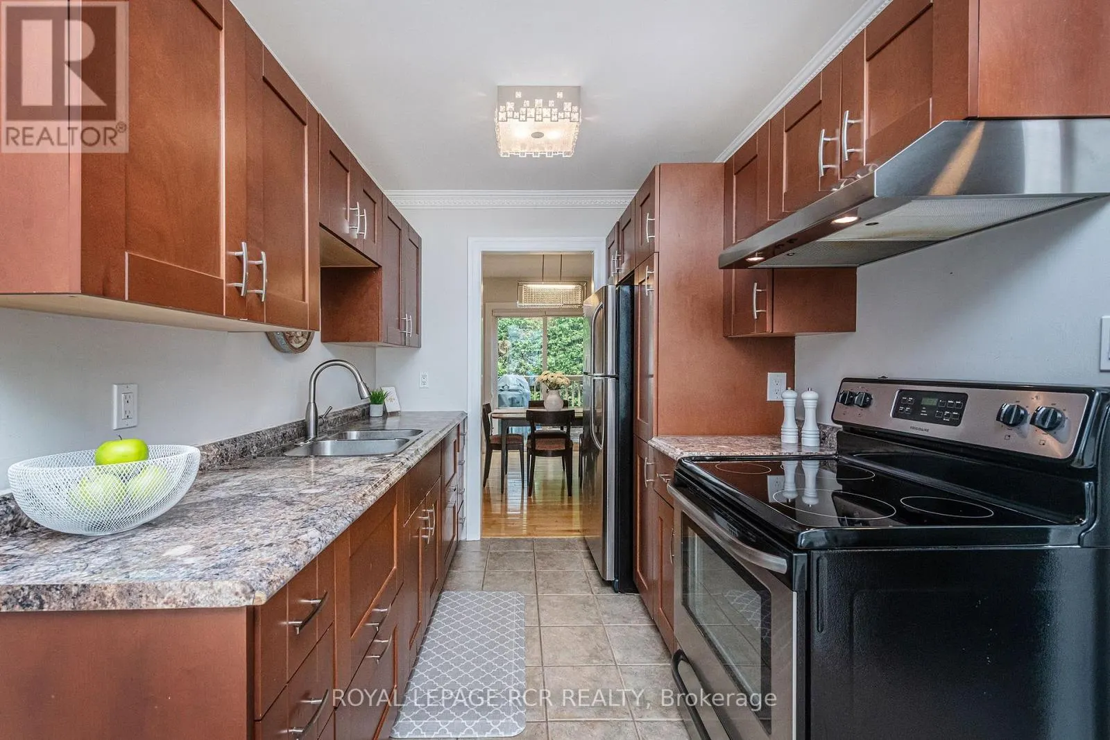 39 - 31 PARKVIEW DRIVE