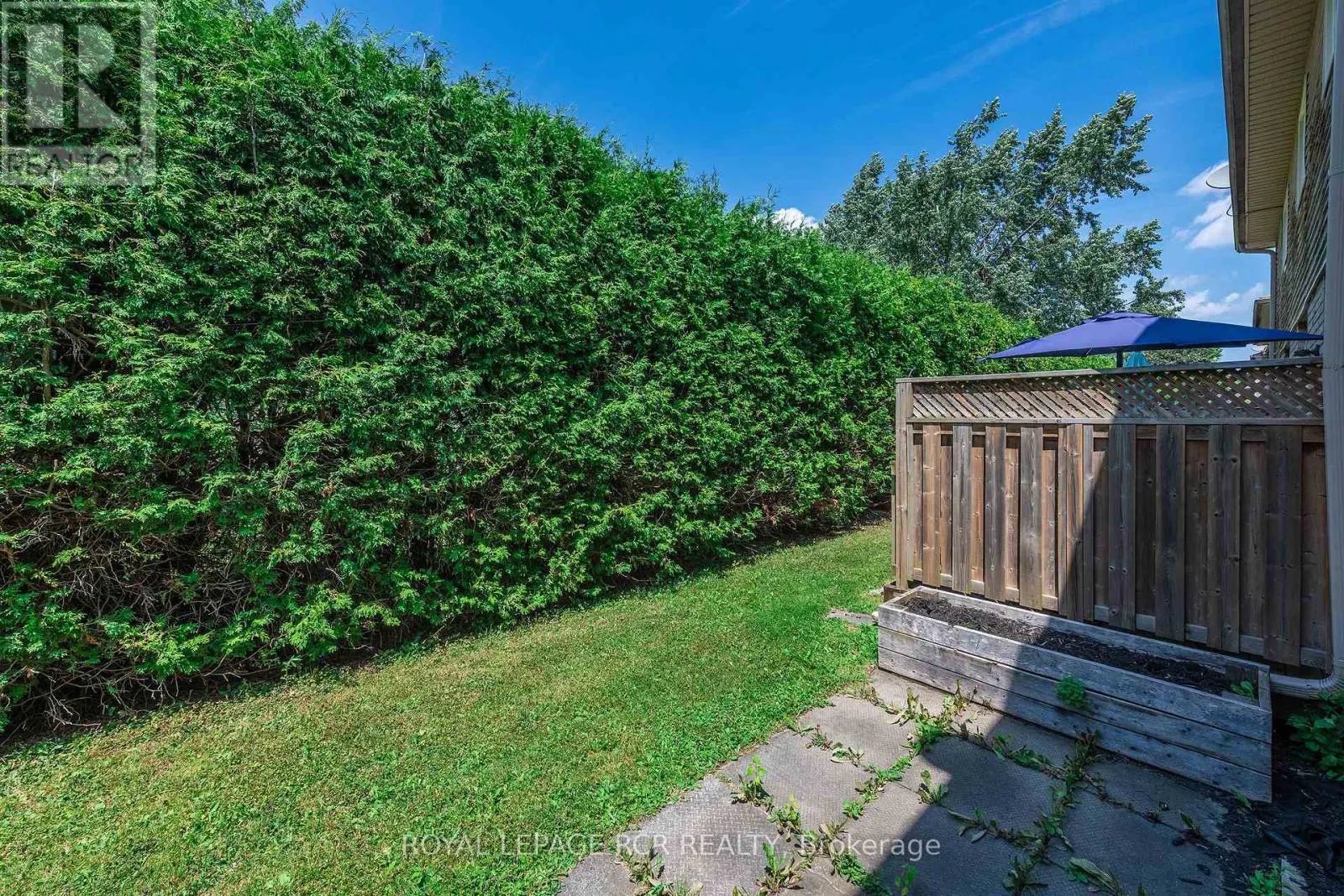 39 - 31 PARKVIEW DRIVE