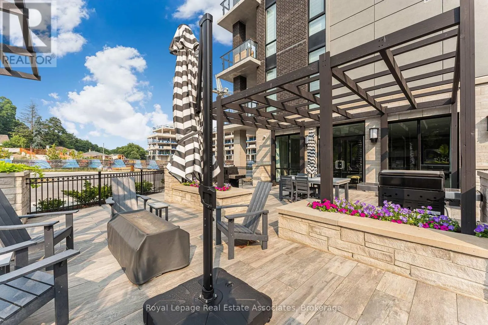 303 - 42 MILL STREET