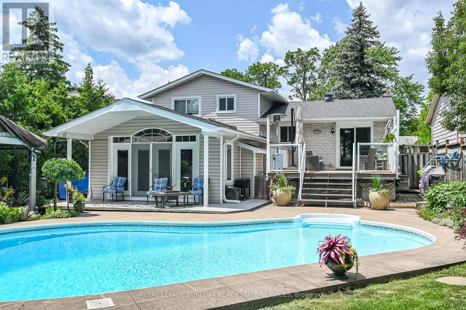92 OSBORNE CRESCENT