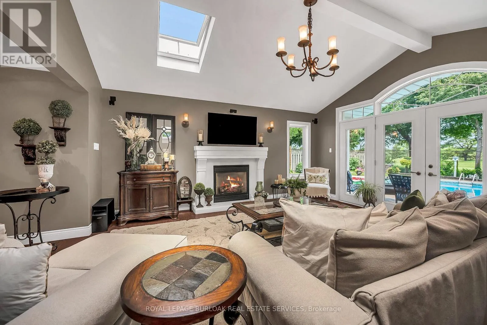 92 OSBORNE CRESCENT