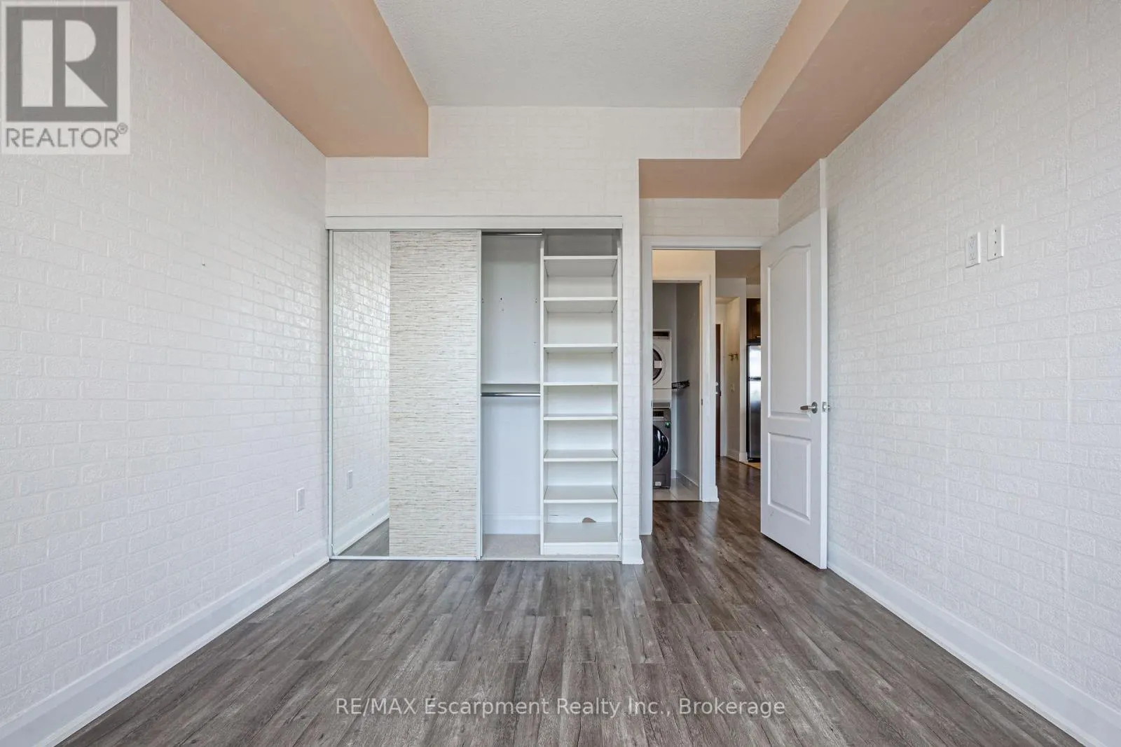 210 - 2470 PRINCE MICHAEL DRIVE, #210