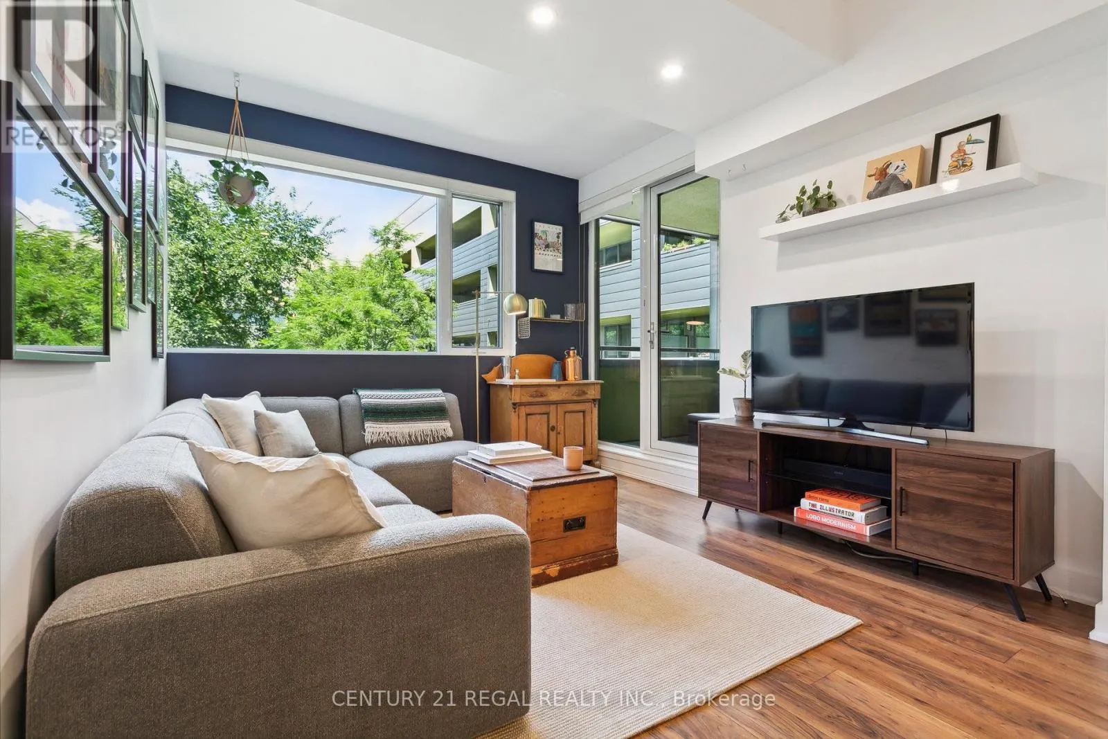 312 - 25 RITCHIE AVENUE