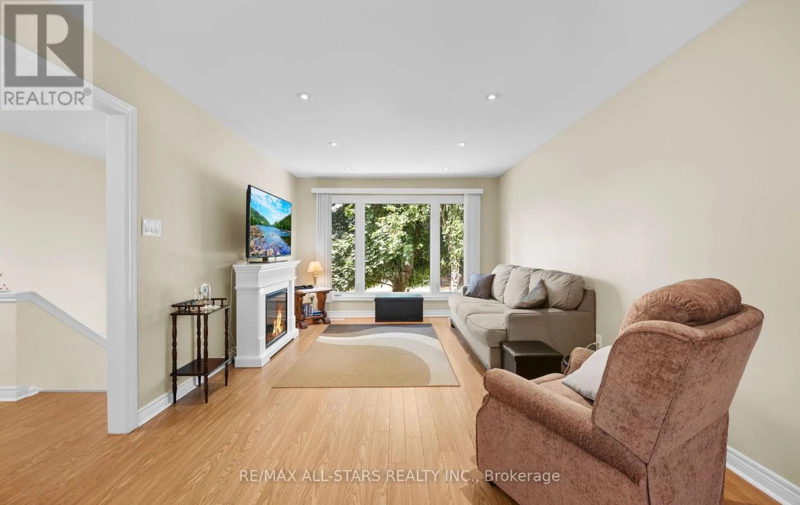 137 CONNAUGHT CRESCENT