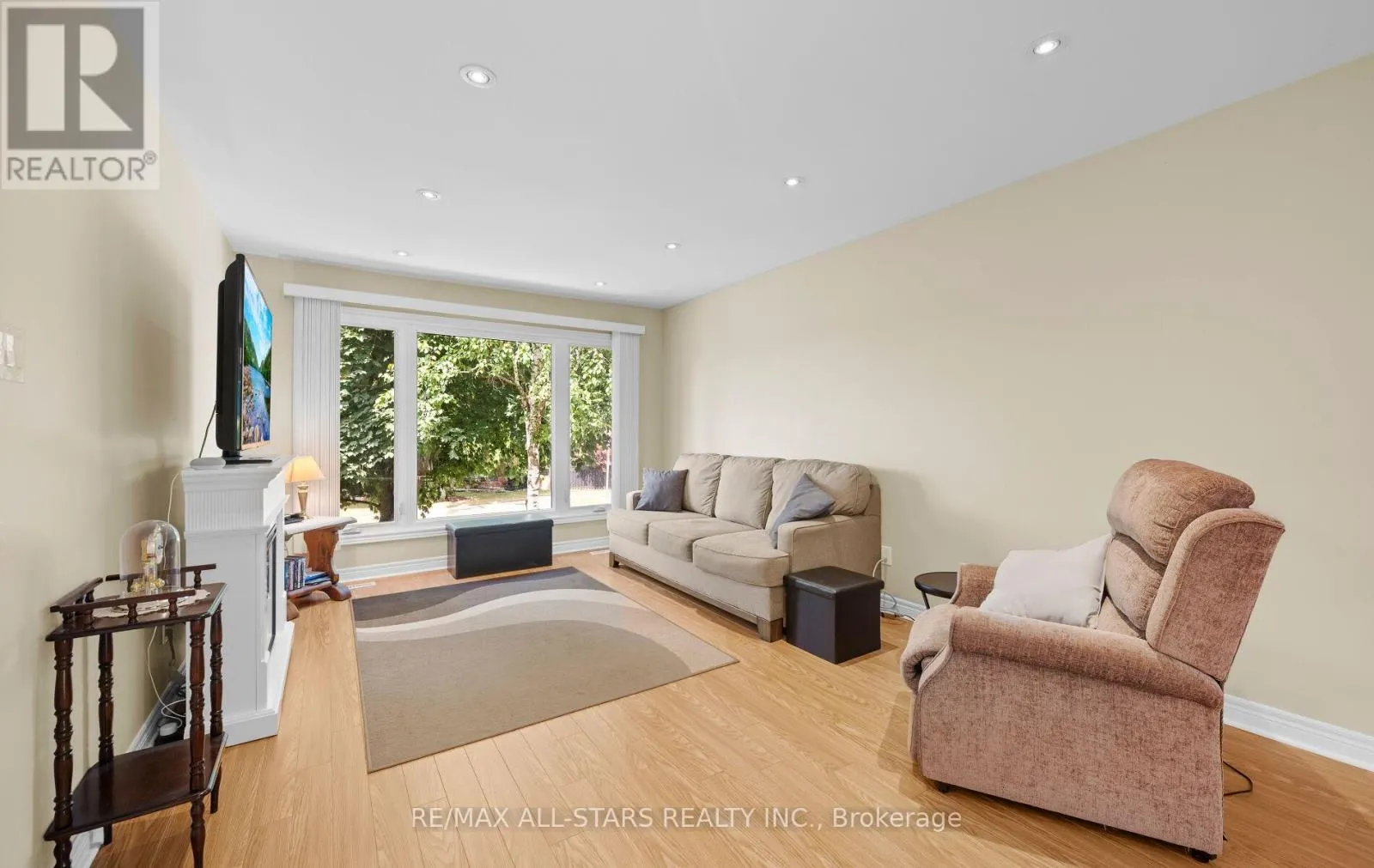 137 CONNAUGHT CRESCENT