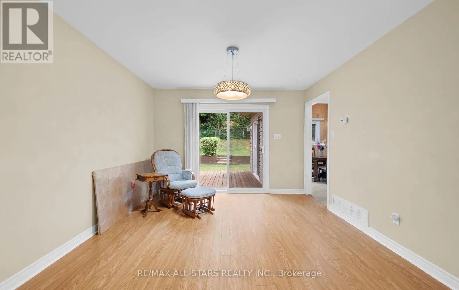 137 CONNAUGHT CRESCENT
