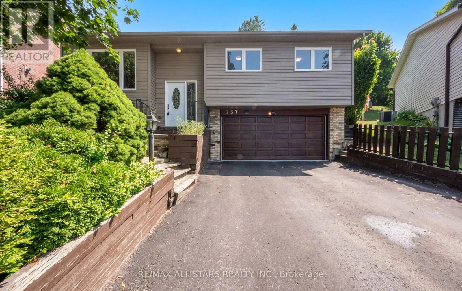 137 CONNAUGHT CRESCENT