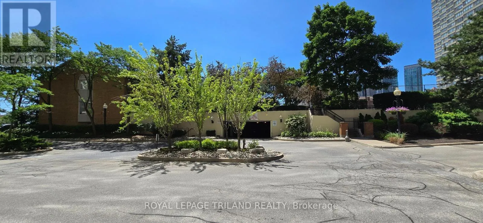 711 - 55 ELM DRIVE W, #711