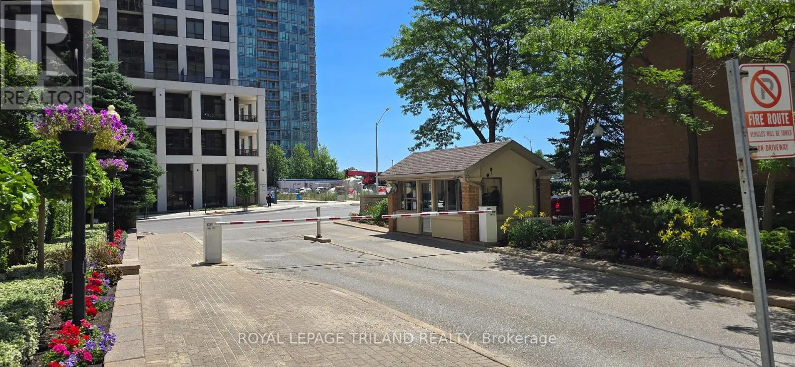 711 - 55 ELM DRIVE W, #711