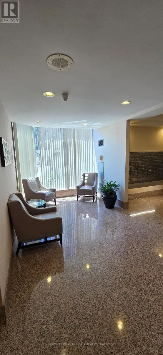 711 - 55 ELM DRIVE W, #711