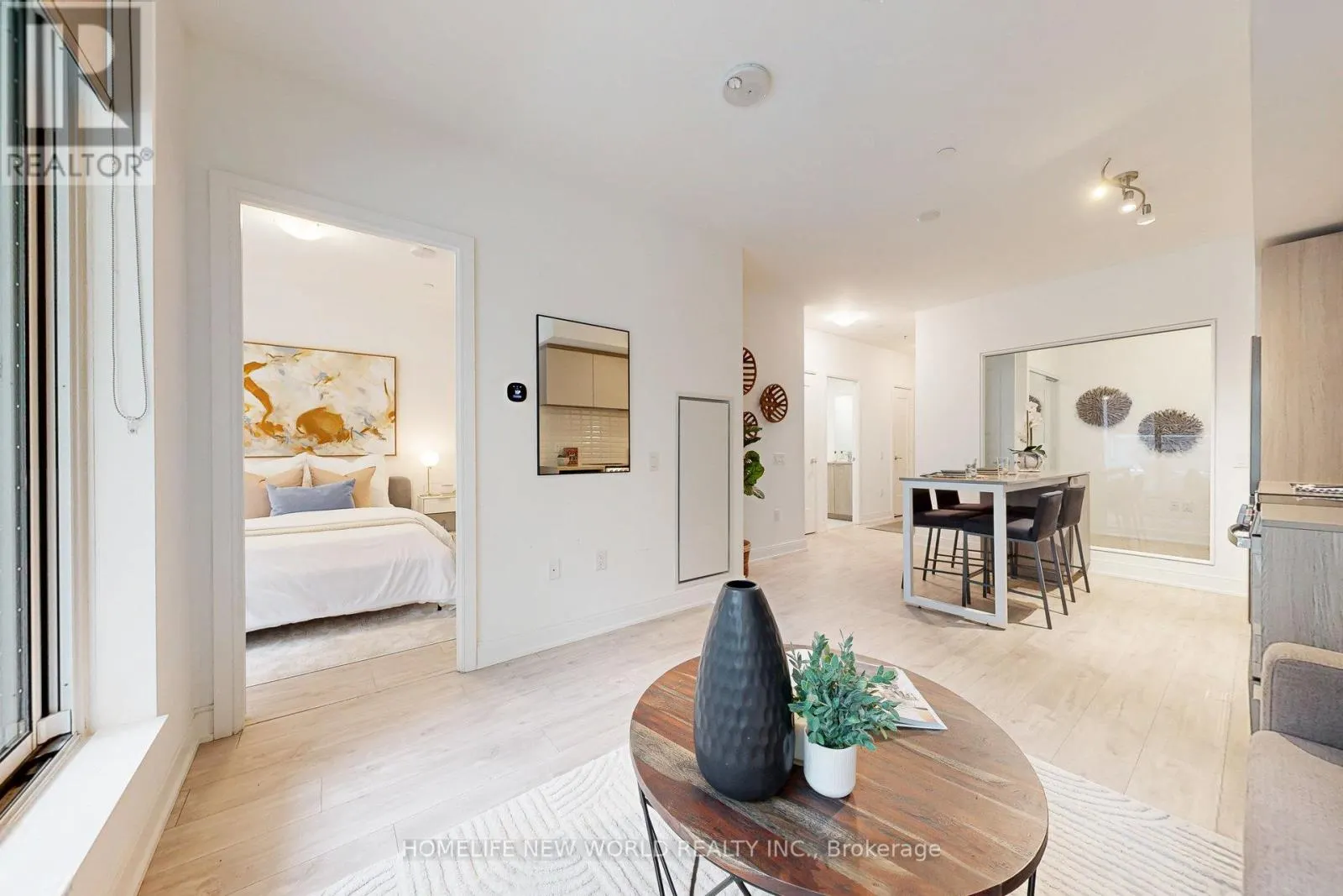 204 - 65 ANNIE CRAIG DRIVE