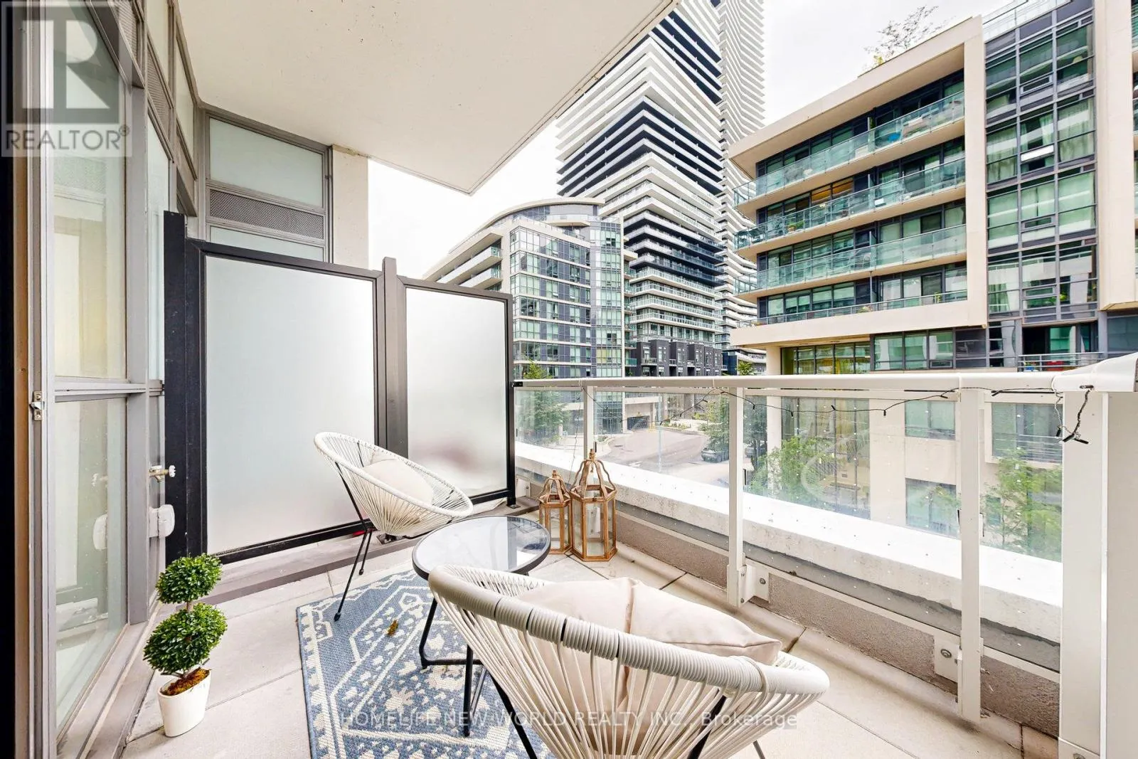204 - 65 ANNIE CRAIG DRIVE