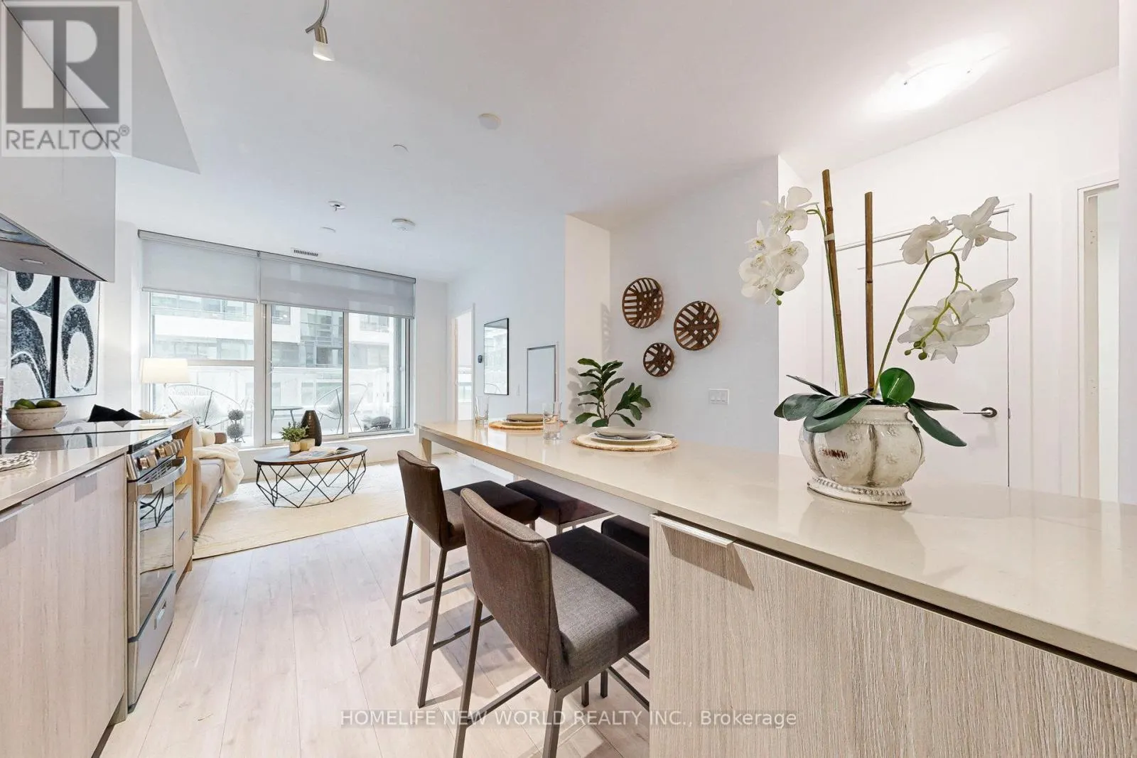 204 - 65 ANNIE CRAIG DRIVE