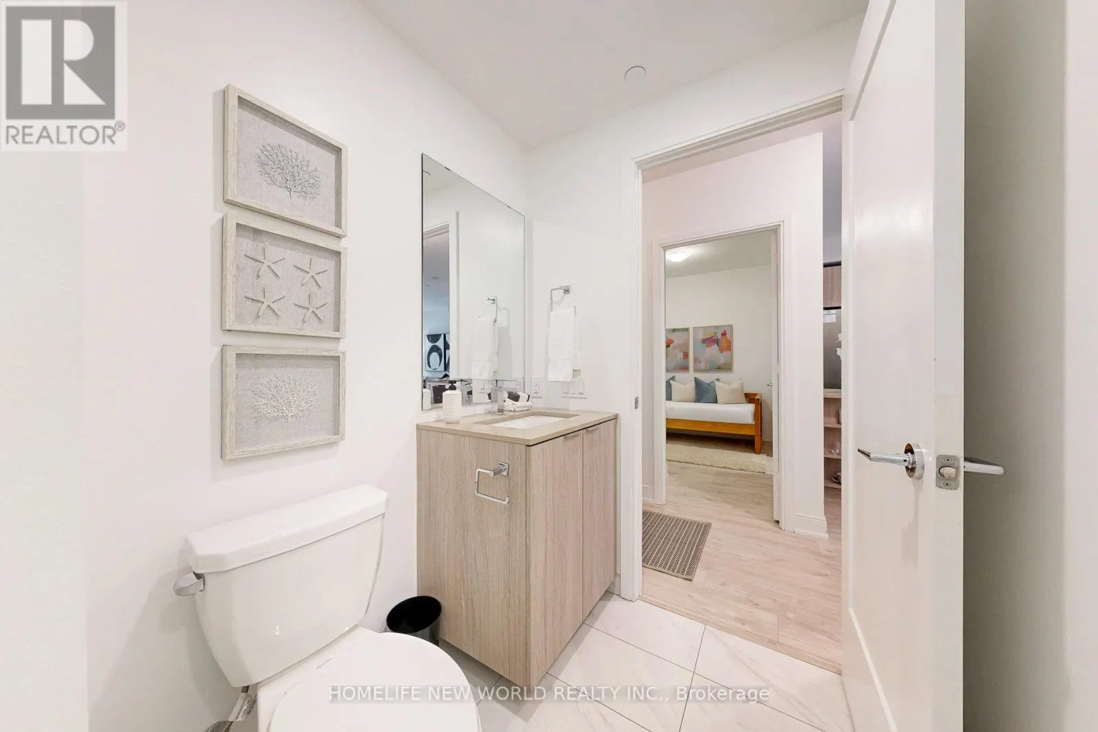 204 - 65 ANNIE CRAIG DRIVE