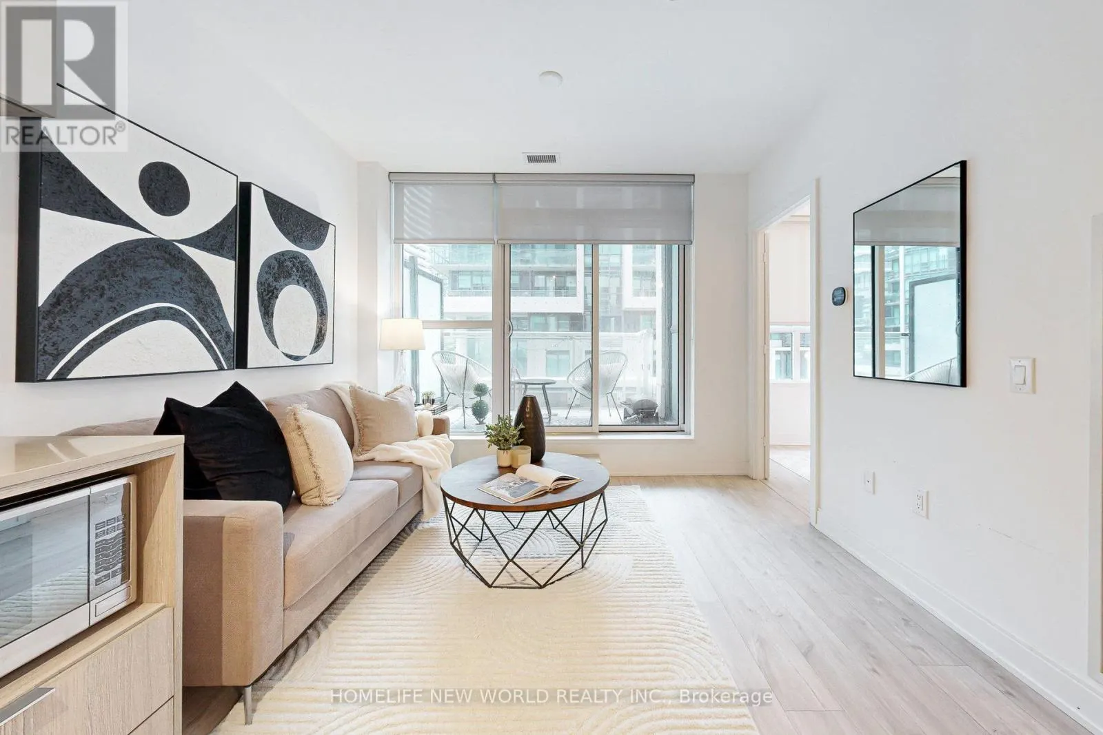 204 - 65 ANNIE CRAIG DRIVE