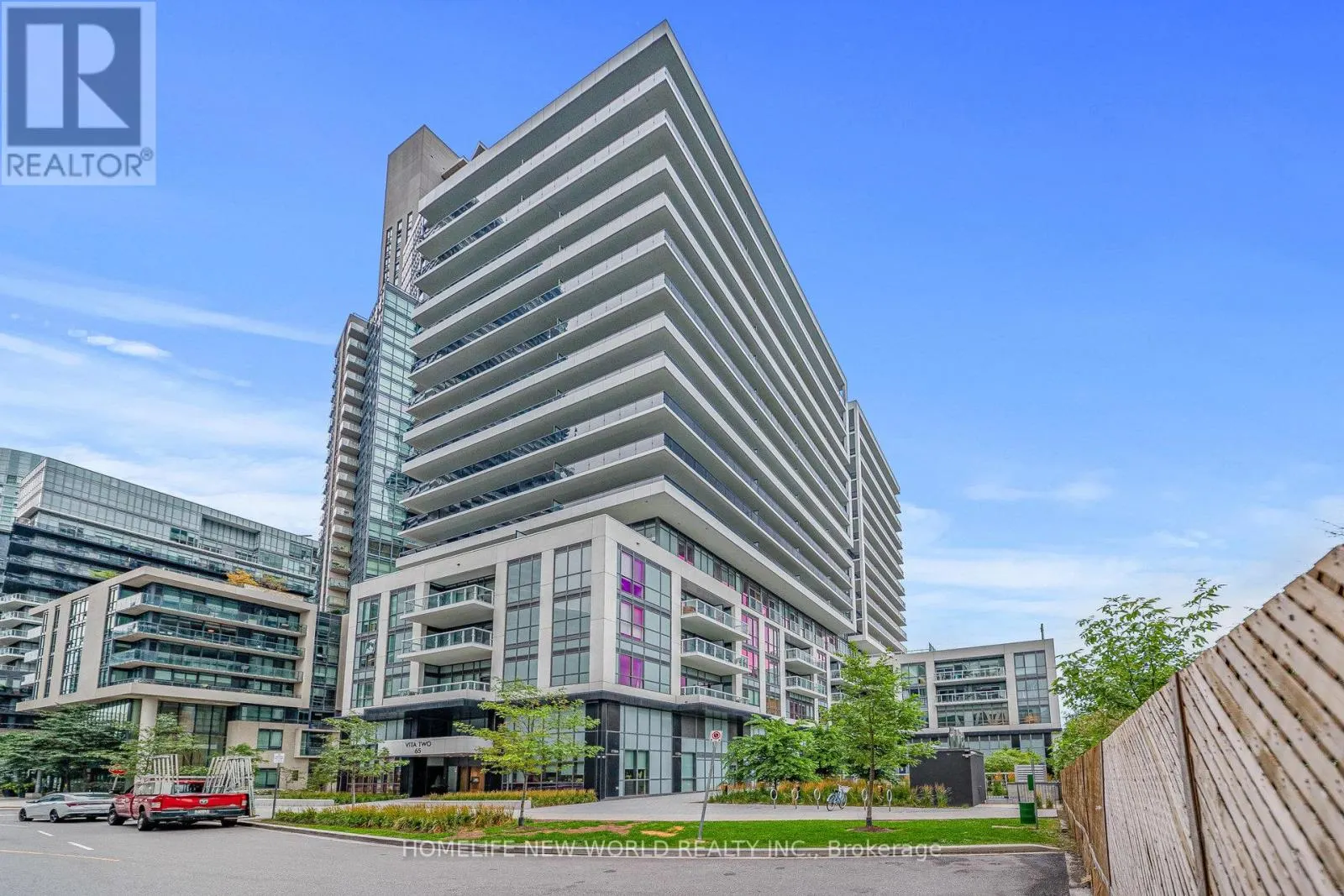 204 - 65 ANNIE CRAIG DRIVE