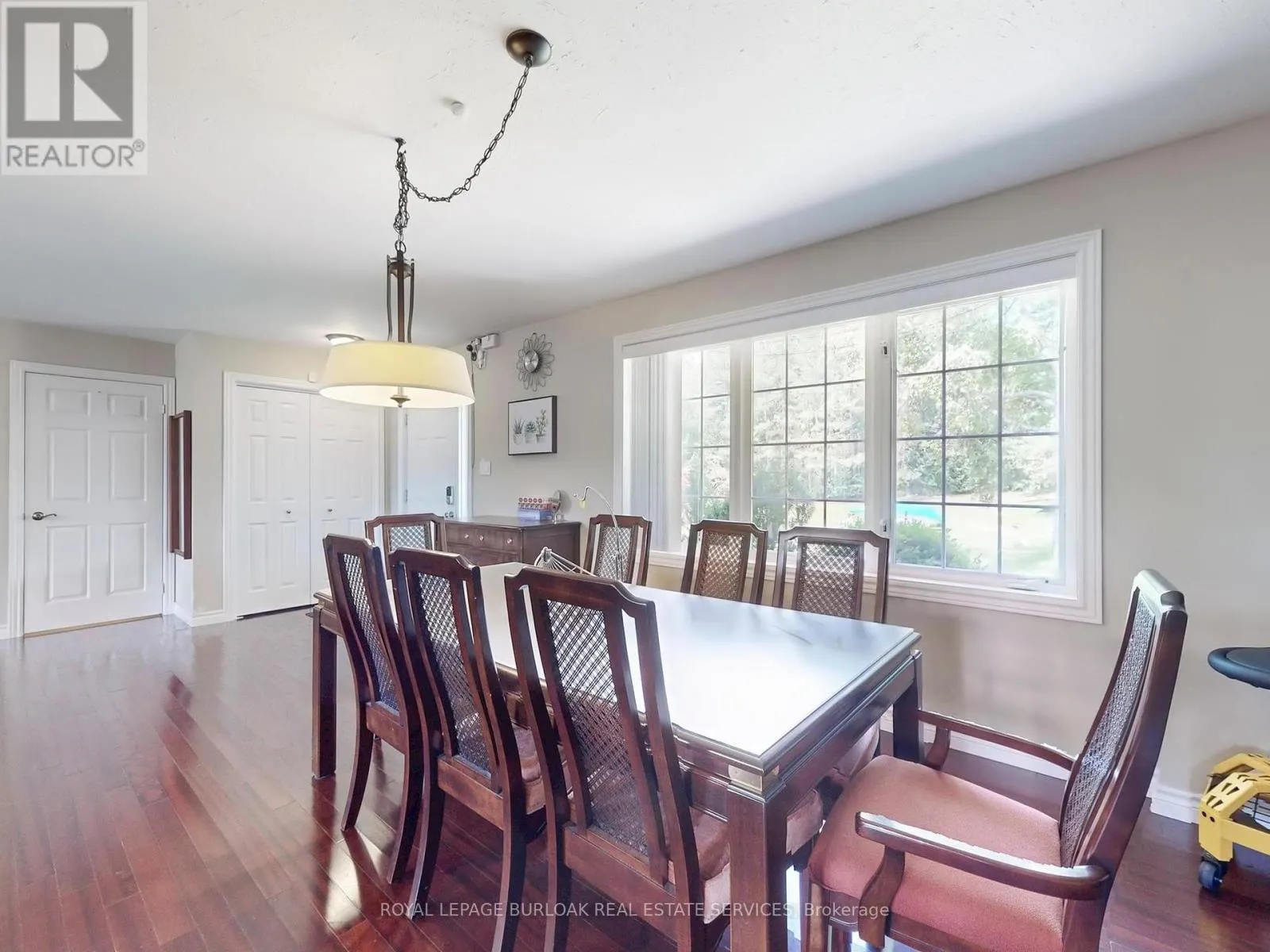 569 HIGHPOINT SIDE ROAD