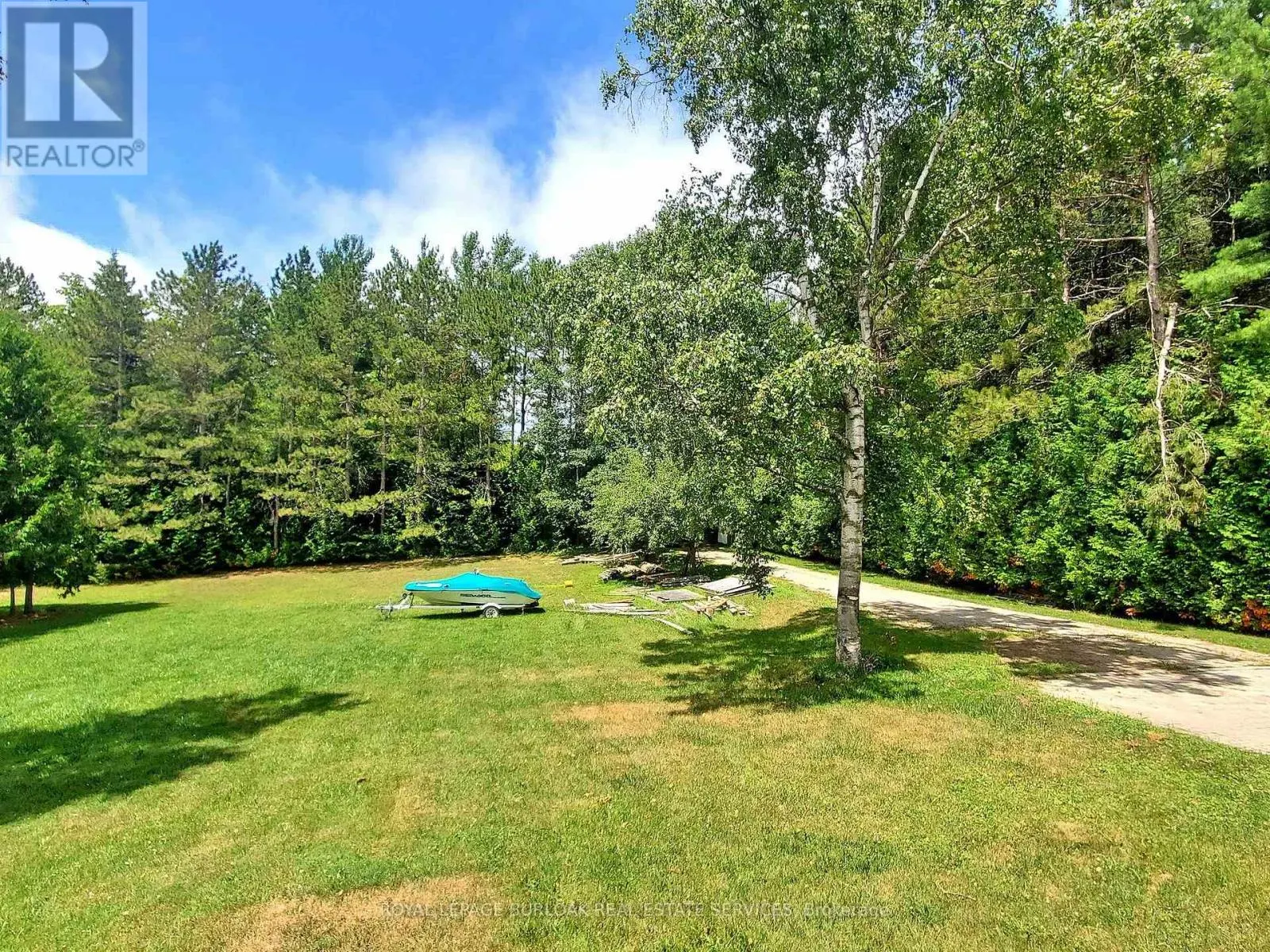 569 HIGHPOINT SIDE ROAD