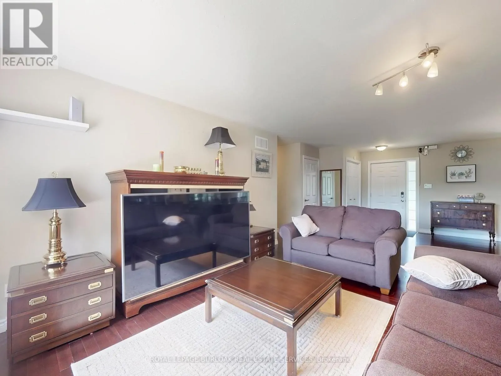 569 HIGHPOINT SIDE ROAD