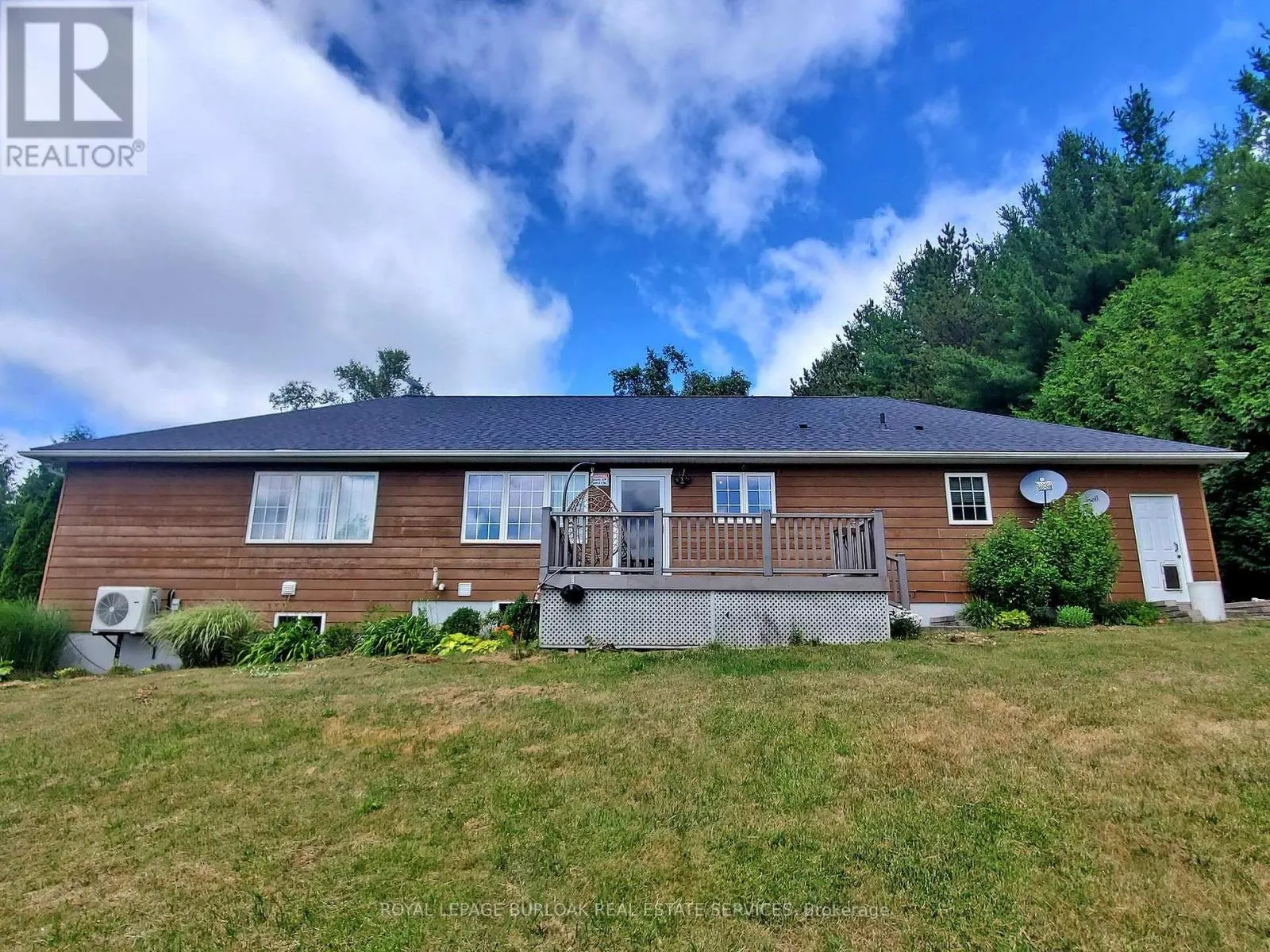 569 HIGHPOINT SIDE ROAD
