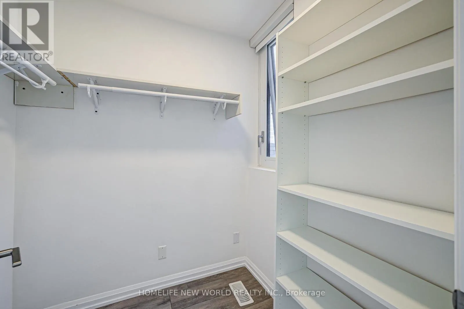18 - 10 BRIN DRIVE