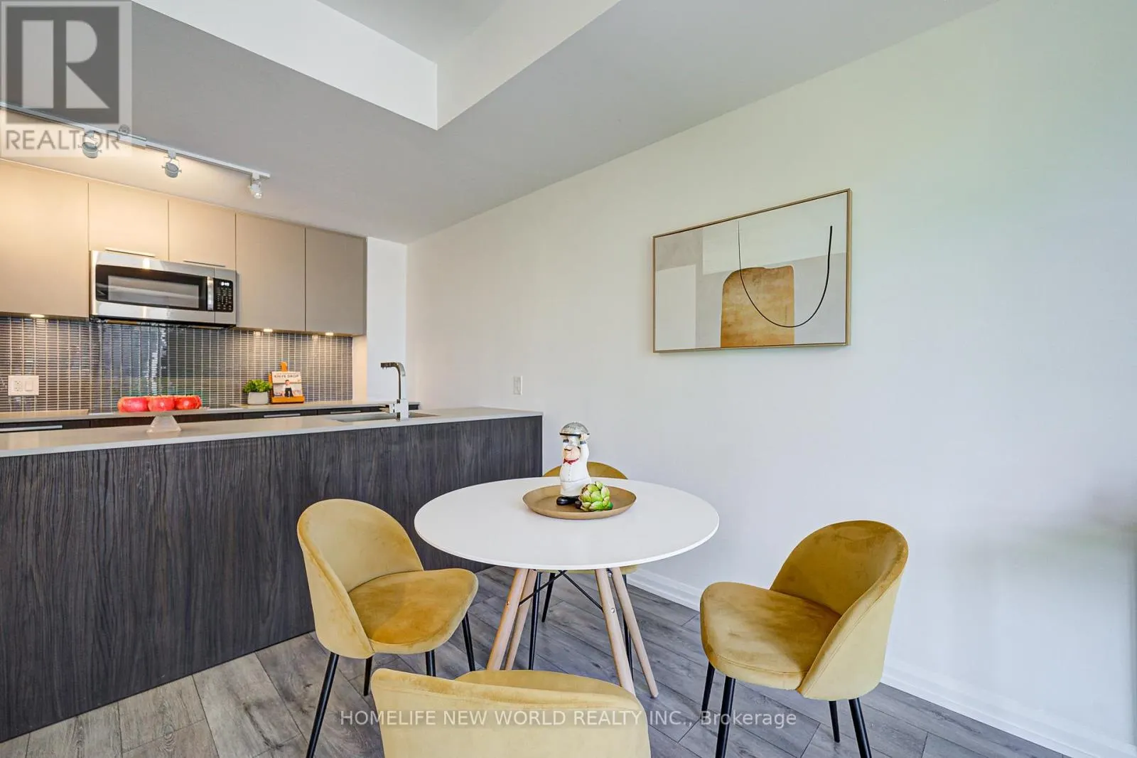 18 - 10 BRIN DRIVE