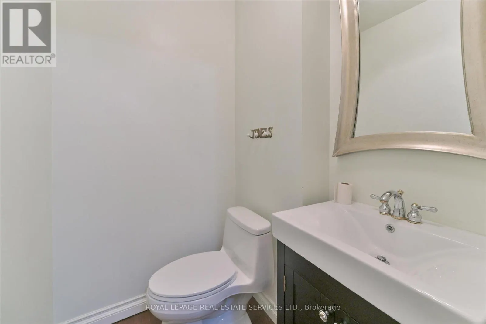 33 - 1395 ROYAL YORK ROAD